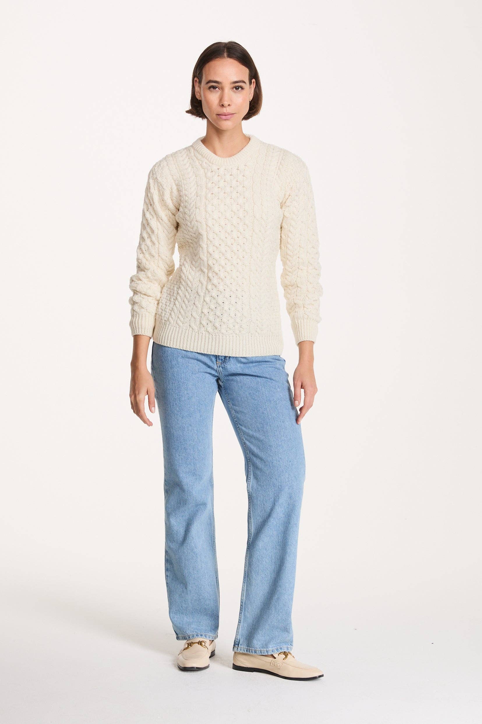 Aran Woollen Mills - Venta al por mayor Jersey de punto - Mujer - Suéter Aran ajustado para mujer Inishmore - color crema4