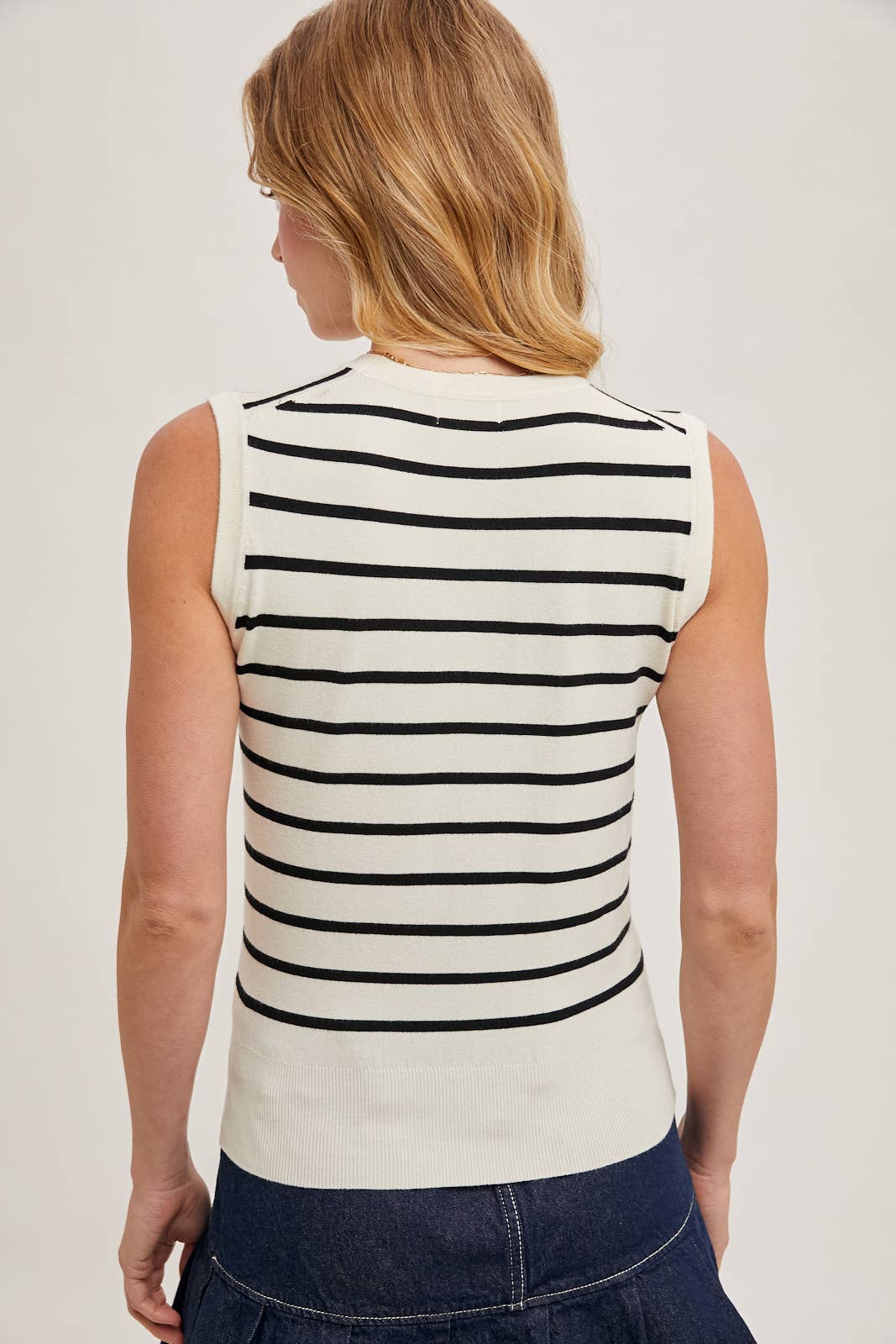 Bluivy - Wholesale Tank Top - Women's - STRIPED MUSCLE KNIT TANK TOP5