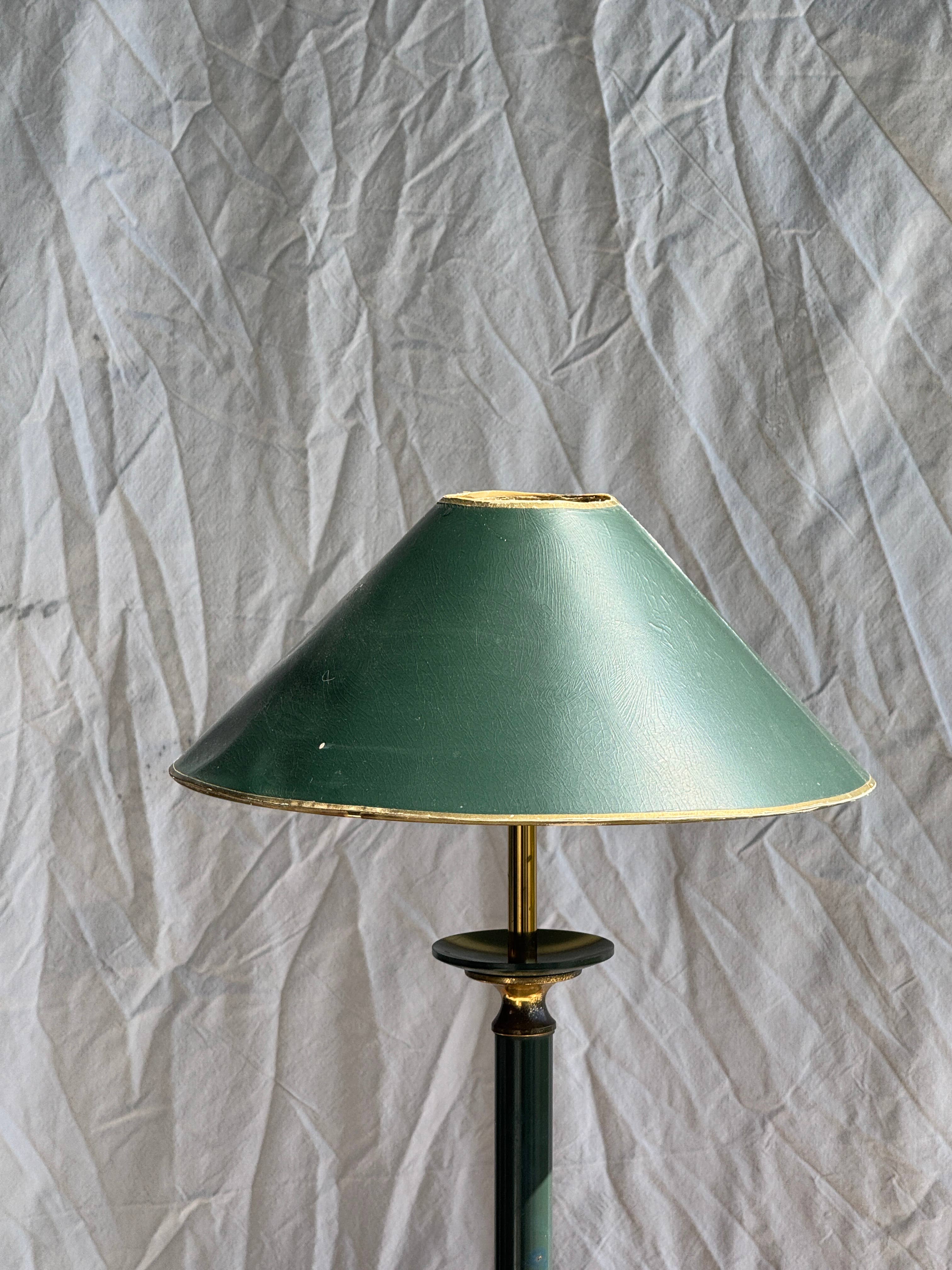 Office Objets - Wholesale Accent/Desk Lamp - Vintage green and gold table lamp H60 D307