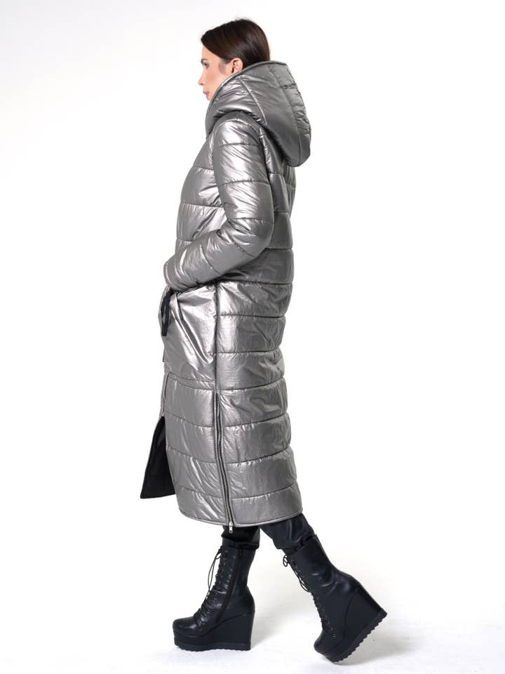 Metamorphoza - Wholesale Puffer Jacket - Women's - Long Silver Puffer Jacket With Oversize Pockets 7