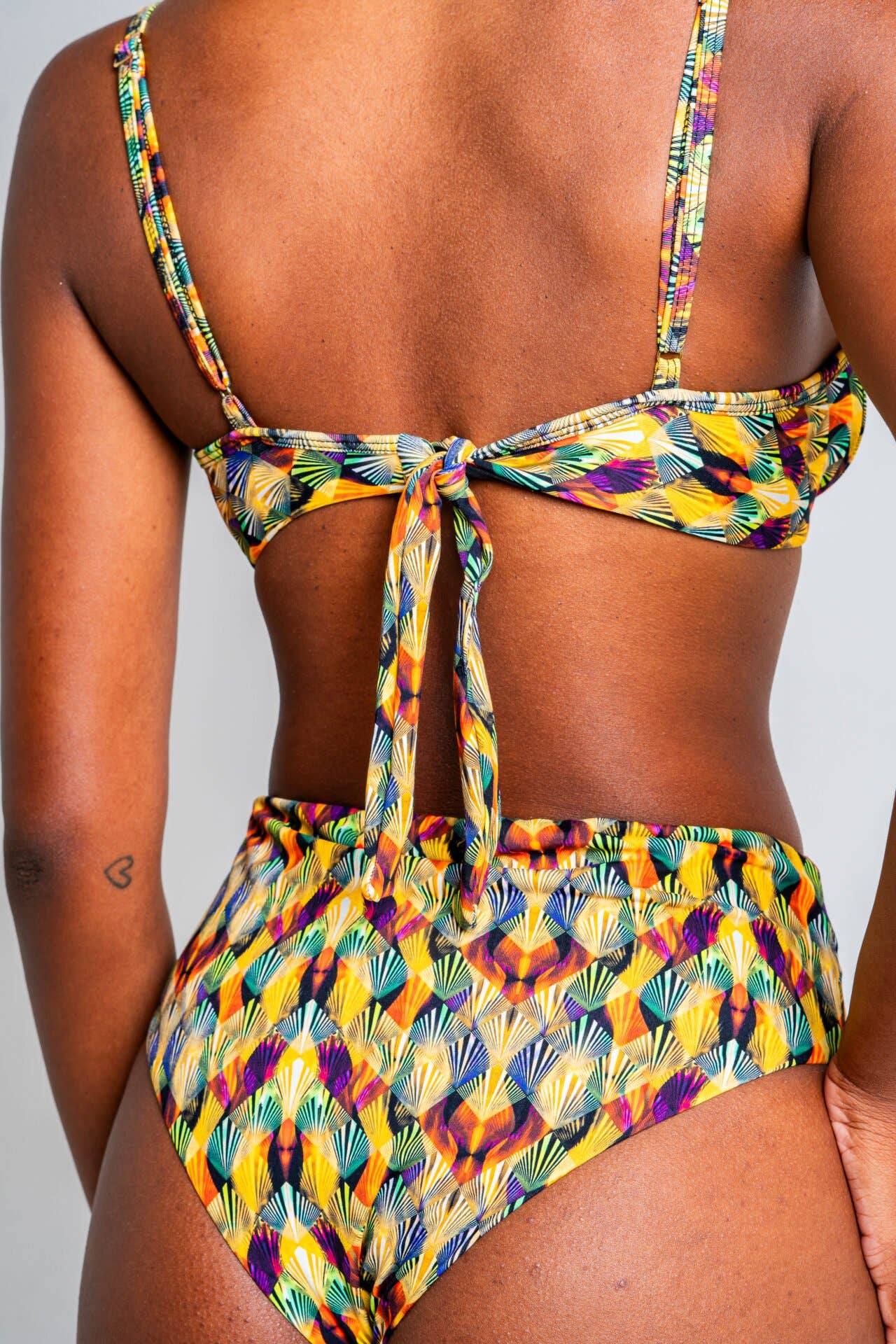 L'ACQUARELLA – wholesale Two-piece swimsuit – Women’s – Reconvexo Half Cup Bikini2