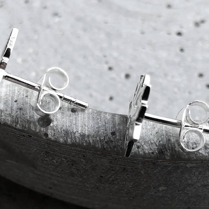 MadamLili - Wholesale Stud/Post Earrings - Mini 925 Sterling Silver Lotus Stud Earrings — EHR925-1192