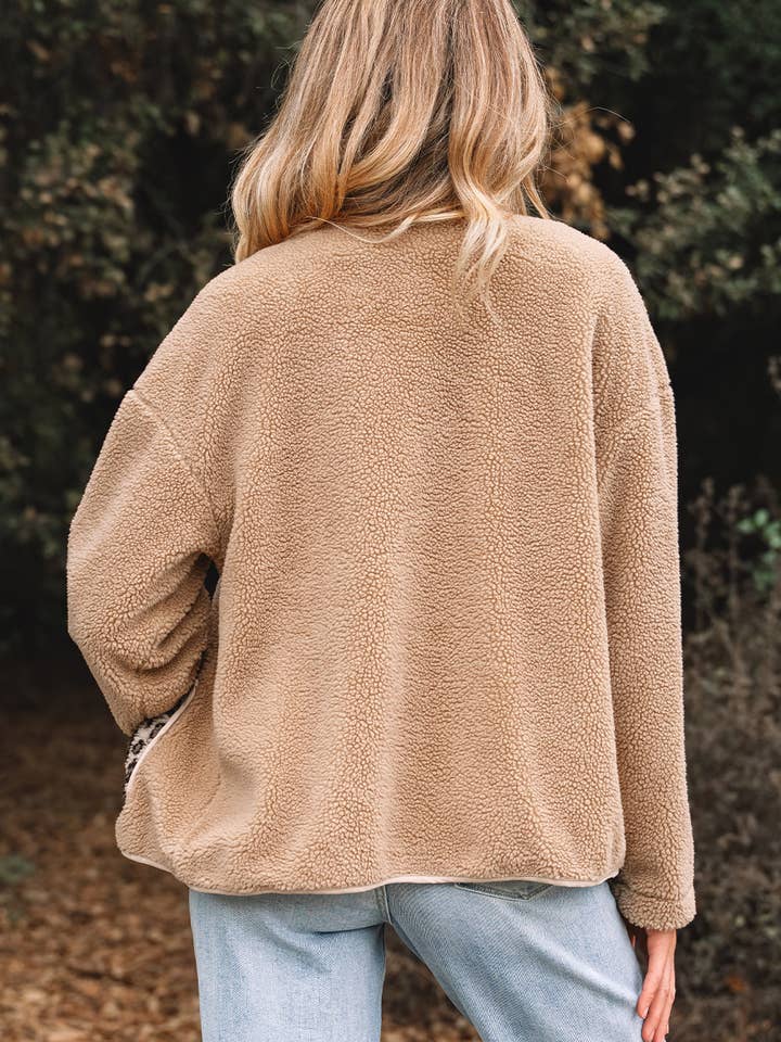 Smoke Gray Casual Leopard Print Accent Plush Jacket with Pockets for wholesale on Faire1