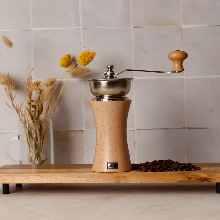 Ogo living - Wholesale Coffee grinder - Beech wood crank coffee grinder1