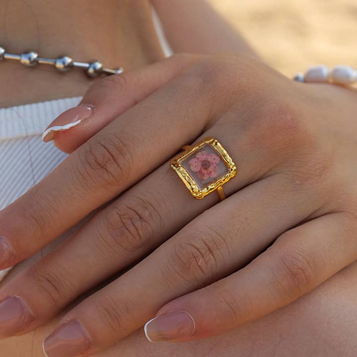 ACCITY - Wholesale Cocktail/Statement Ring - IMMORTAL FLOWER STAINLESS STEEL RINGS FOR WOMEN_CWAJE0610