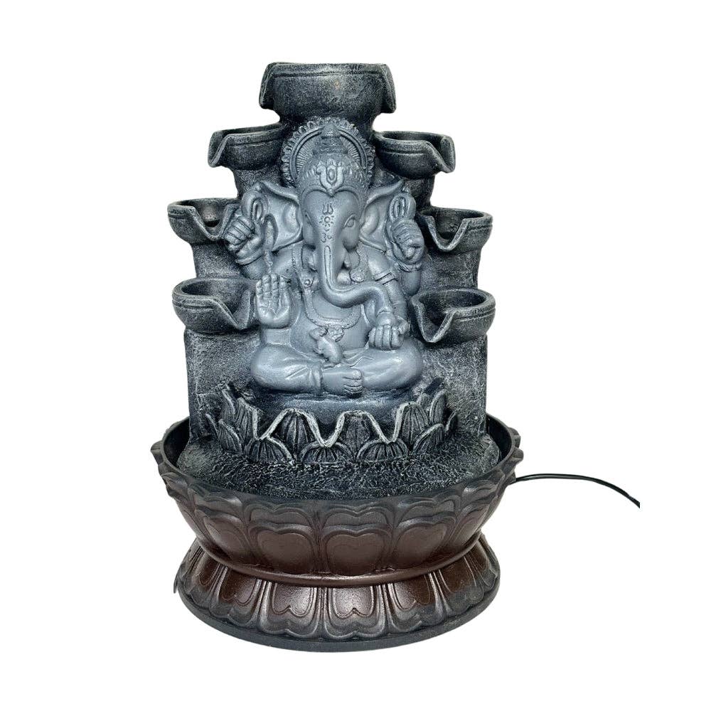 Earths Elements Wholesale - Vente Échantillon pour commerçant – décoration d'intérieur - Fontaine à eau Ganesh à 4 niveaux avec orbe en cristal et statue Ganesh2