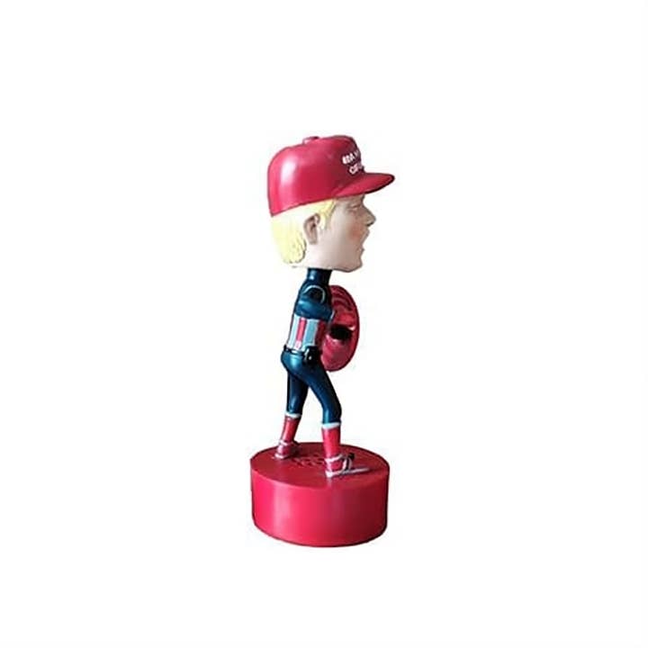 Lemonsoda - Wholesale Decorative Figurine - Donald Trump Captain America Shield Bobblehead 2
