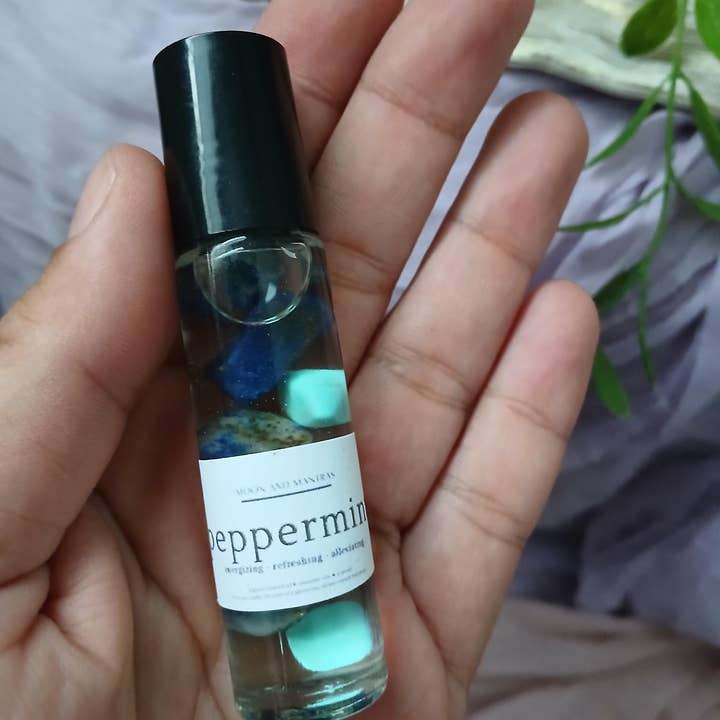 moon and mantras - Wholesale Essential Oil Roll-On - Peppermint Oil Roller with Lapis Lazuli & Blue Howlite2