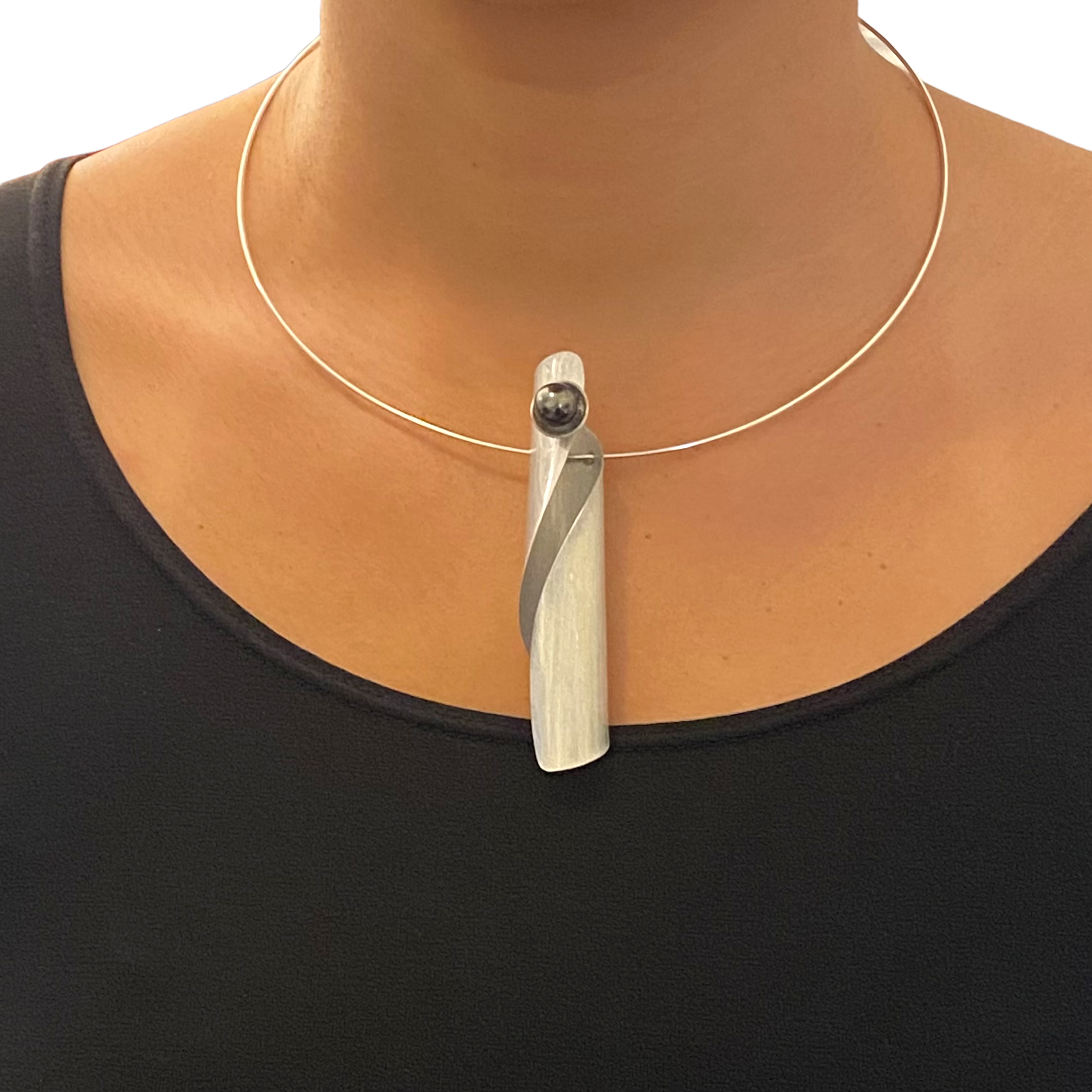 Chick Boss LLC - Wholesale Pendant/Charm Necklace - BARREL Single Wave Modern Collar Pendant Necklace from the WATER Collection1