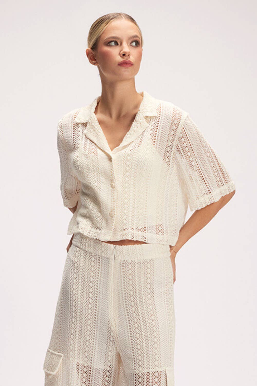 CRÈME Haut court en crochet chic et tendance pour l'été - TI6274FO en vente sur Faire13