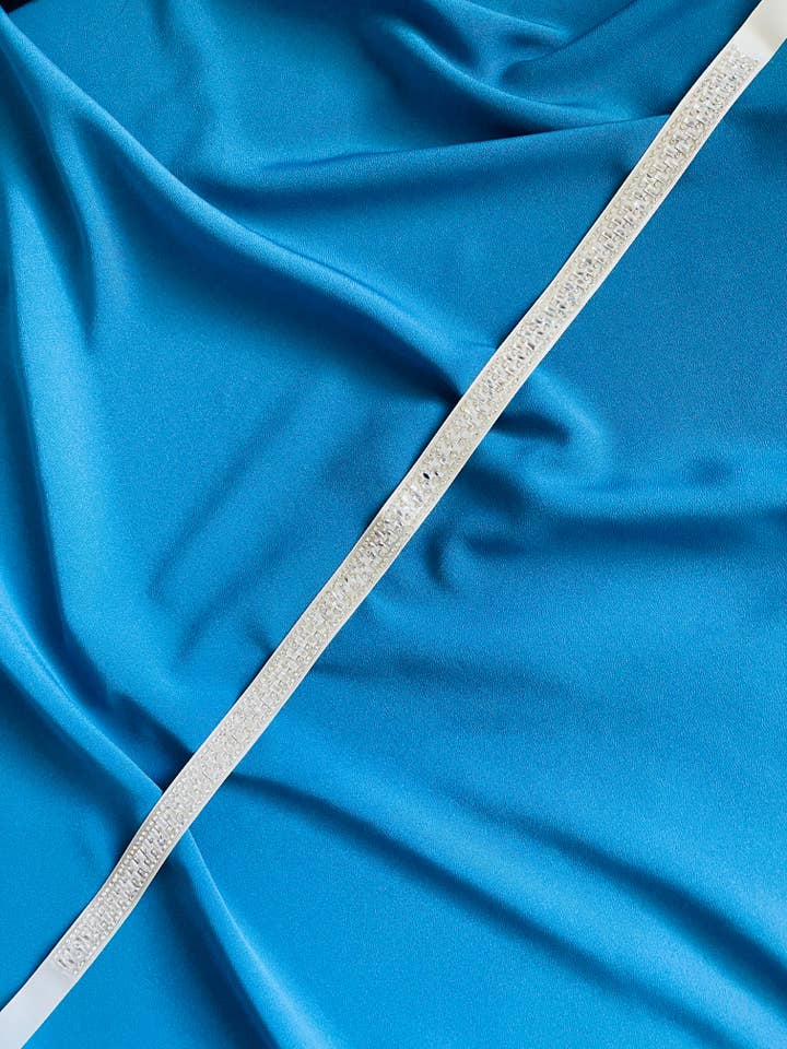 PETRINA - Ceinture fine en cristal raffiné en argent pour la vente par JohnnyB Jewelry