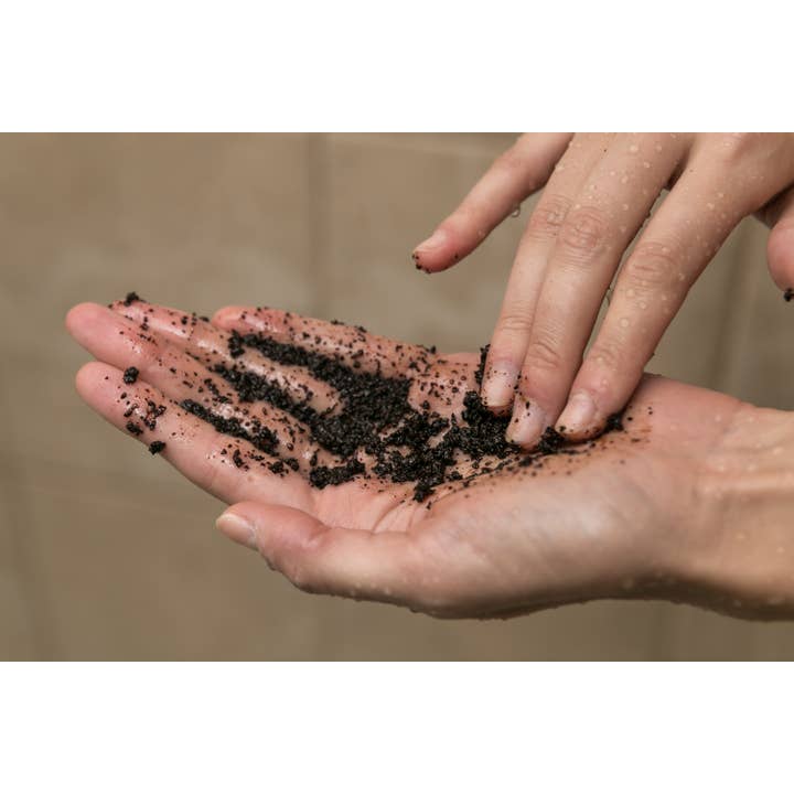 Fivesso - Organic Coffee Skincare - Wholesale Body Scrub/Exfoliant - Fivesso Mint Coffee Body Scrub4