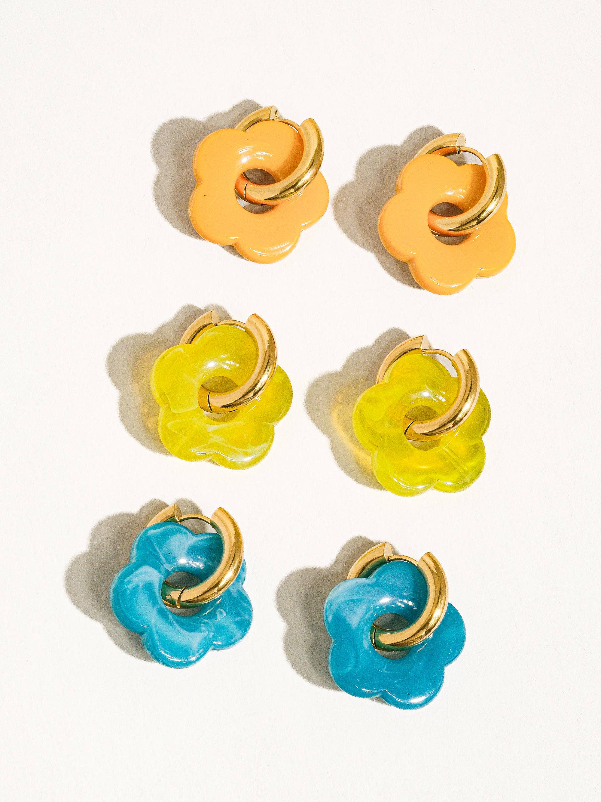 Flânerie by MAIQ - Wholesale Stud/Post Earrings - Petal 18K Gold Non-Tarnish Summer Flower Earring2