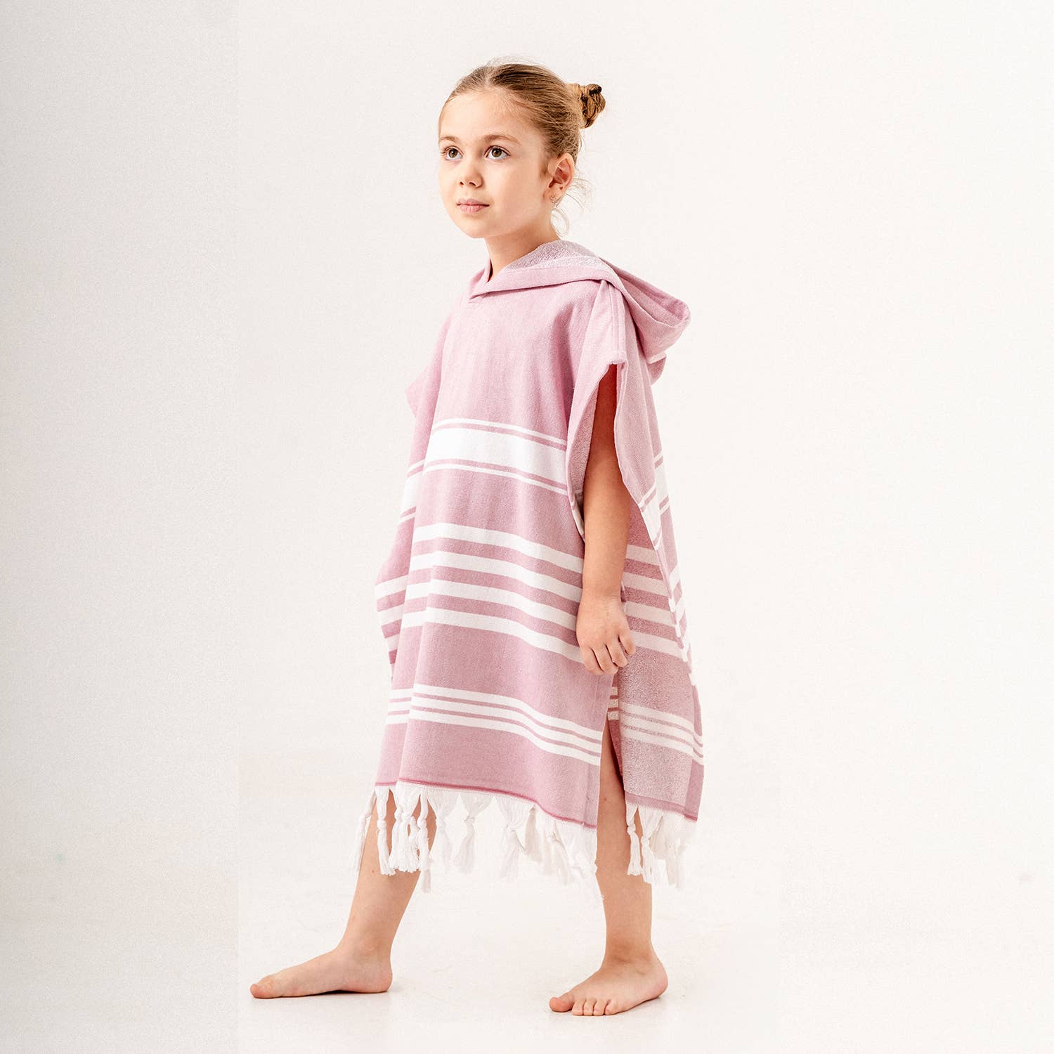 Kikoya - Vente Serviette poncho - Enfant et bébé - Poncho à capuche surf pour enfants Albatros rose - Serviette de plage en coton éponge2