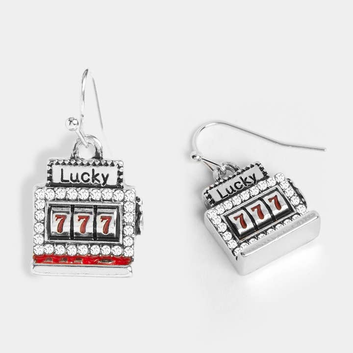 Boucle d'oreille Lucky 7 pour la vente par Whispers