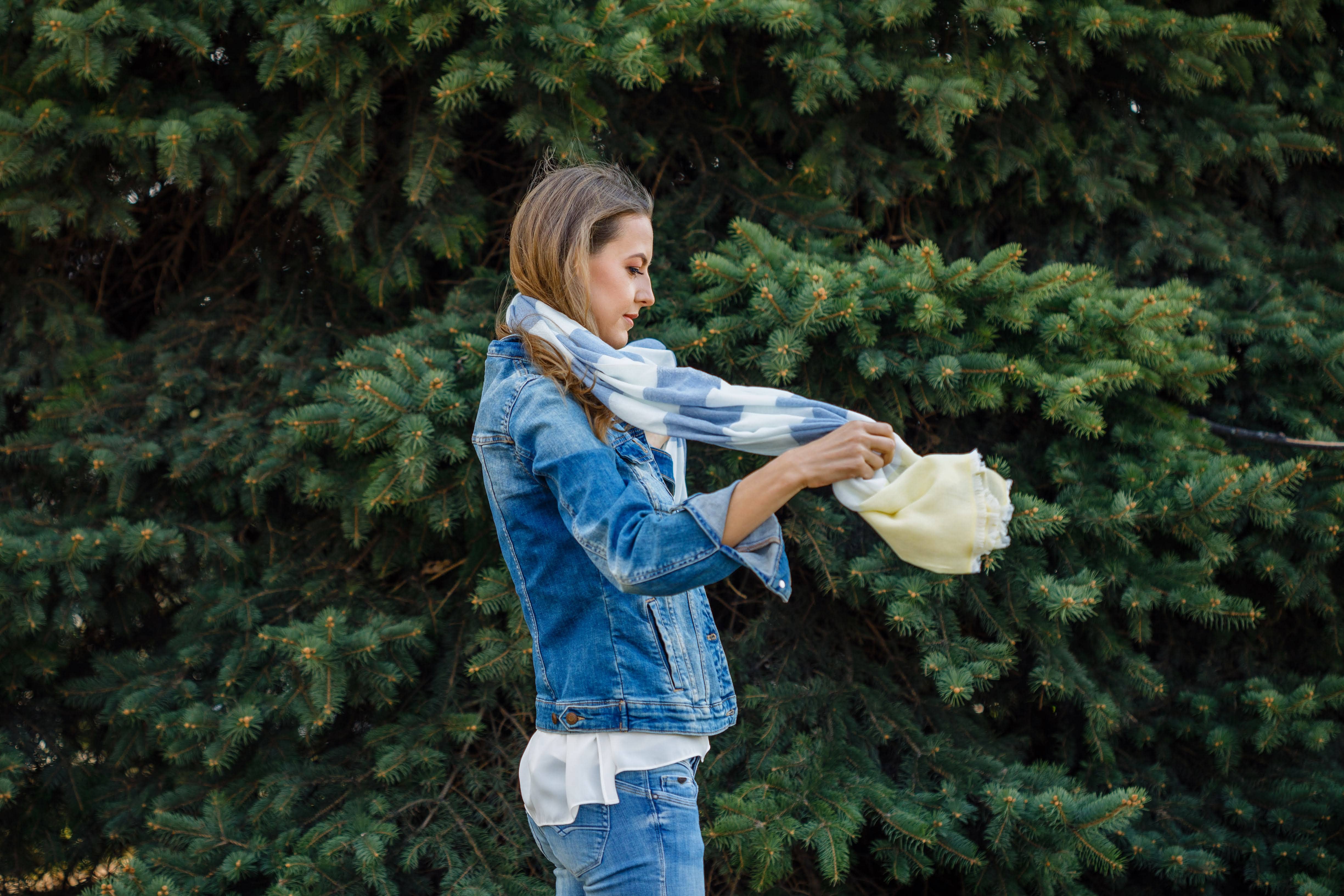 Blauwe witte gele strepen Selang Sjaal voor groothandel op Faire2