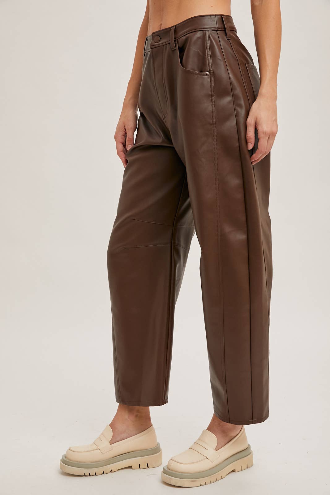 Bluivy - Wholesale Pants - Women's - VEGAN LEATHER BARREL PANTS2