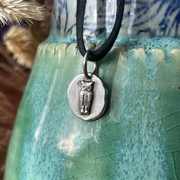 Cottagecore søde skov ugle Sterling sølv Charm halskæde for engroshandel hos The Dwelling Gem