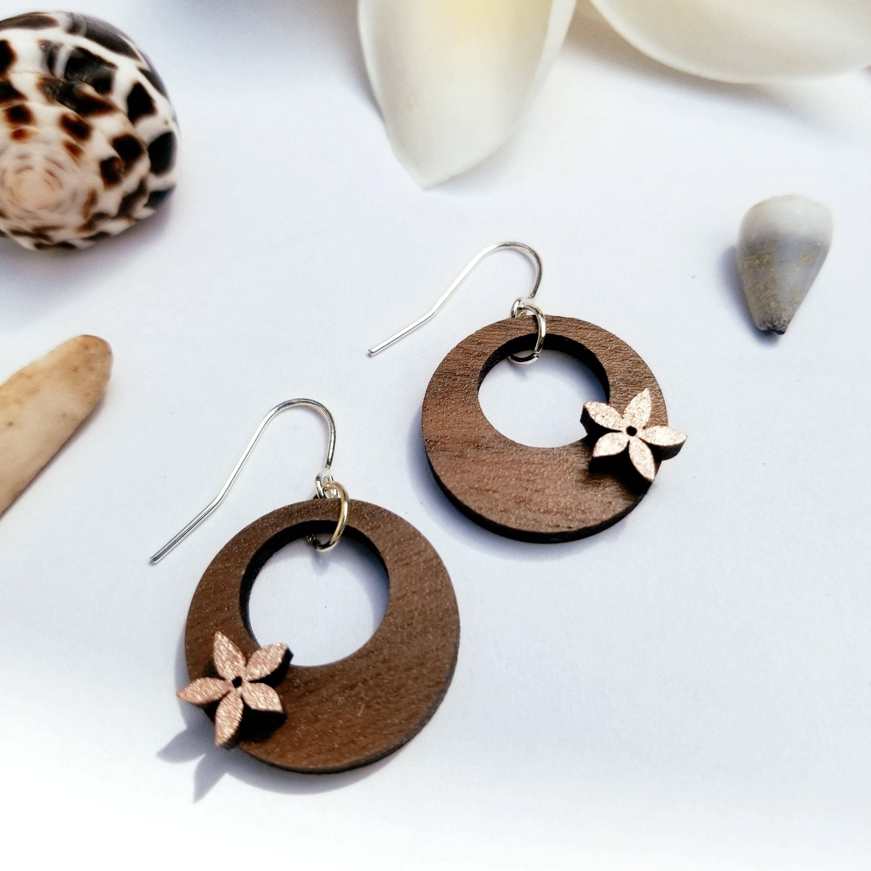 Solshine and Co - Vente Boucles d'oreilles pendantes - Petites boucles d'oreilles rondes en pua peintes à la main2