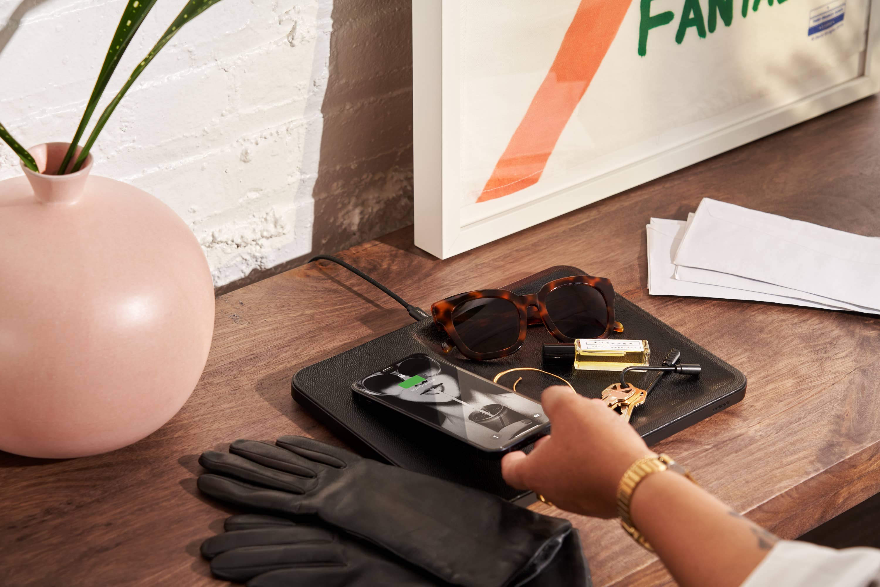 Courant - Wholesale Charging Dock - CATCH:3 - Classics - Ash1