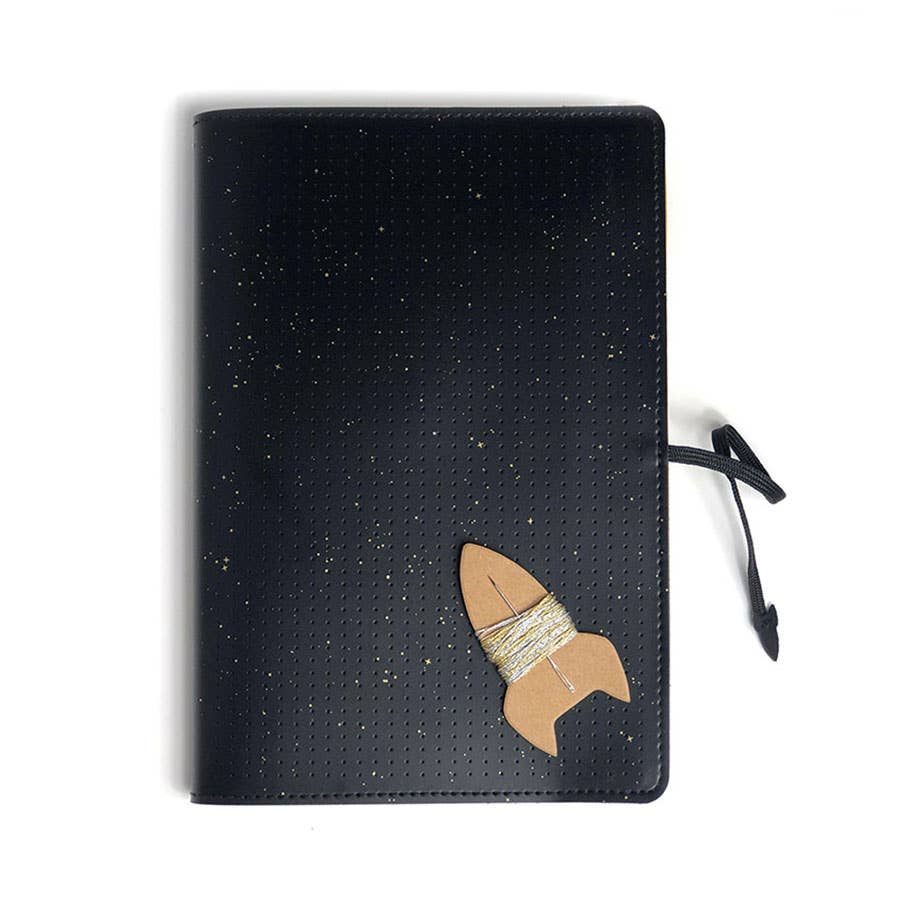Chasing Threads – Engroshandel Notesbog – DIY Sy din stjerne tegn Kit - Sort Vegansk Læder Notebook4