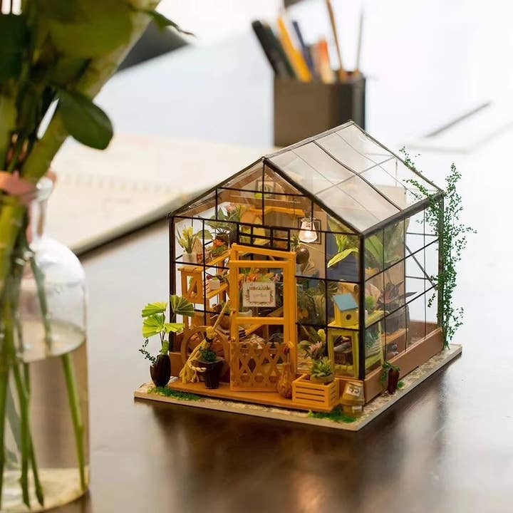 Hands Craft - Wholesale DIY Craft Kit - DIY Miniature House Kit: Cathy's Flower House