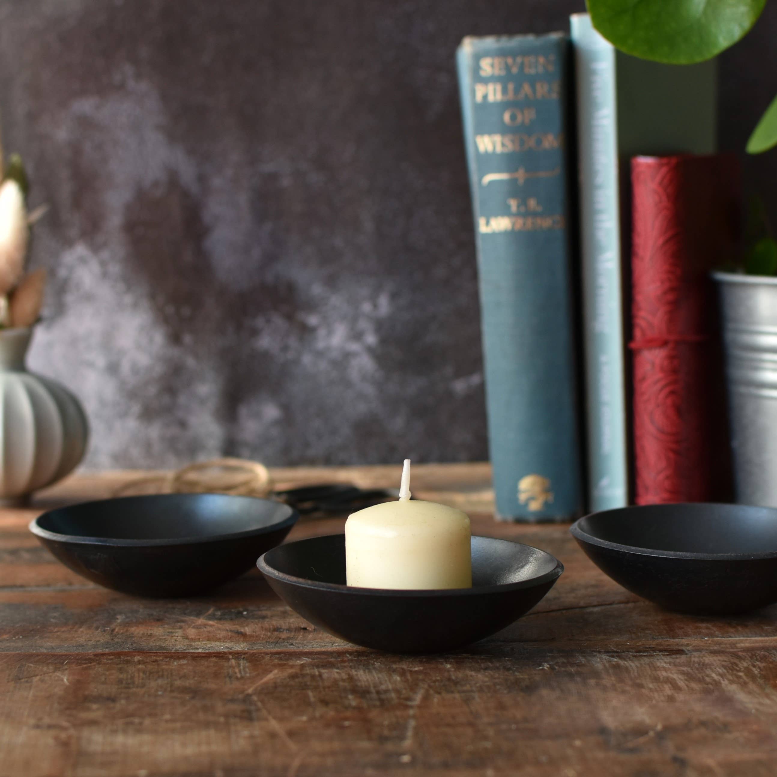 Coach House Forge – wholesale Candle holder – Pressed Iron Bowl Candleholder/Ring Bowl7