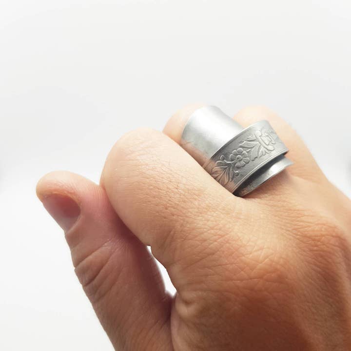 Smyckesring gjort av kaffesked i rostfritt stål för wholesale av Gleamlety