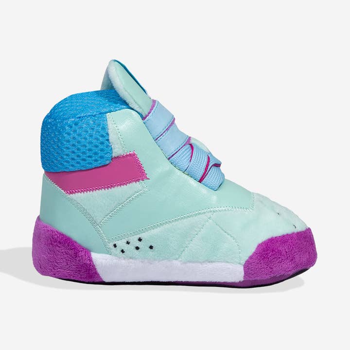 Reebok Freestyle Mid Sneaker Plush Toy for wholesale by Hundog - Official zee.dog distributor