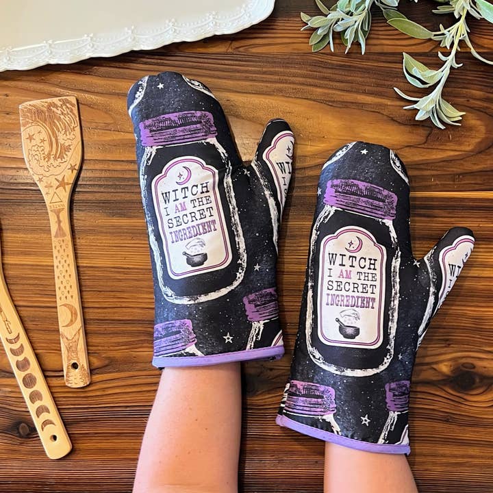Spirit Nest - Wholesale Oven Mitt/Pot Holder - Kitchen Witch Oven Mitt Set - The perfect Halloween gift!7