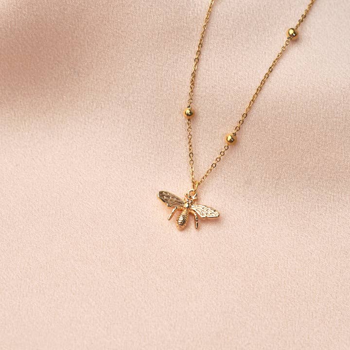 Victoire Collection - Vente Colliers à pendentif - Collier pendentif abeille chaine boule