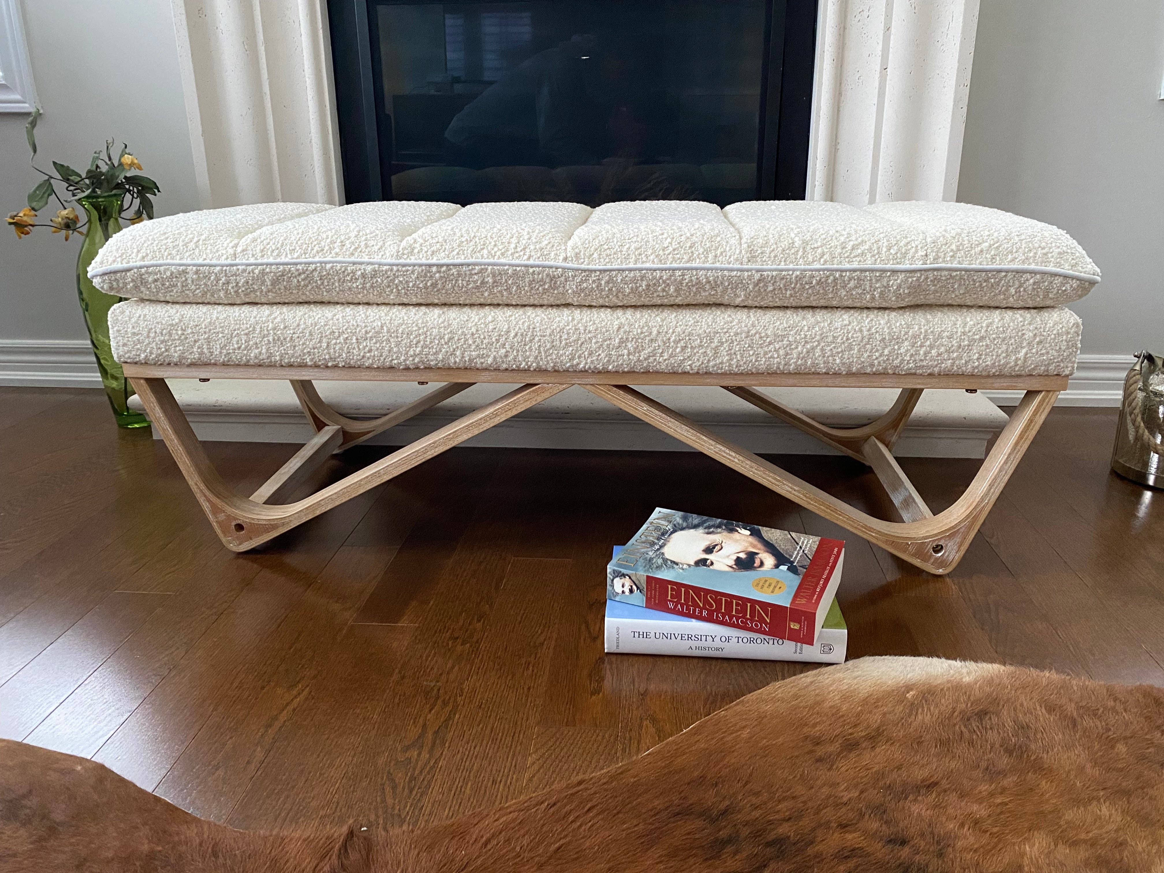 Seat4uhome - Vendita all'ingrosso Panche - Panca Hendrehaim Boucle imbottita con cuscino da 48"2