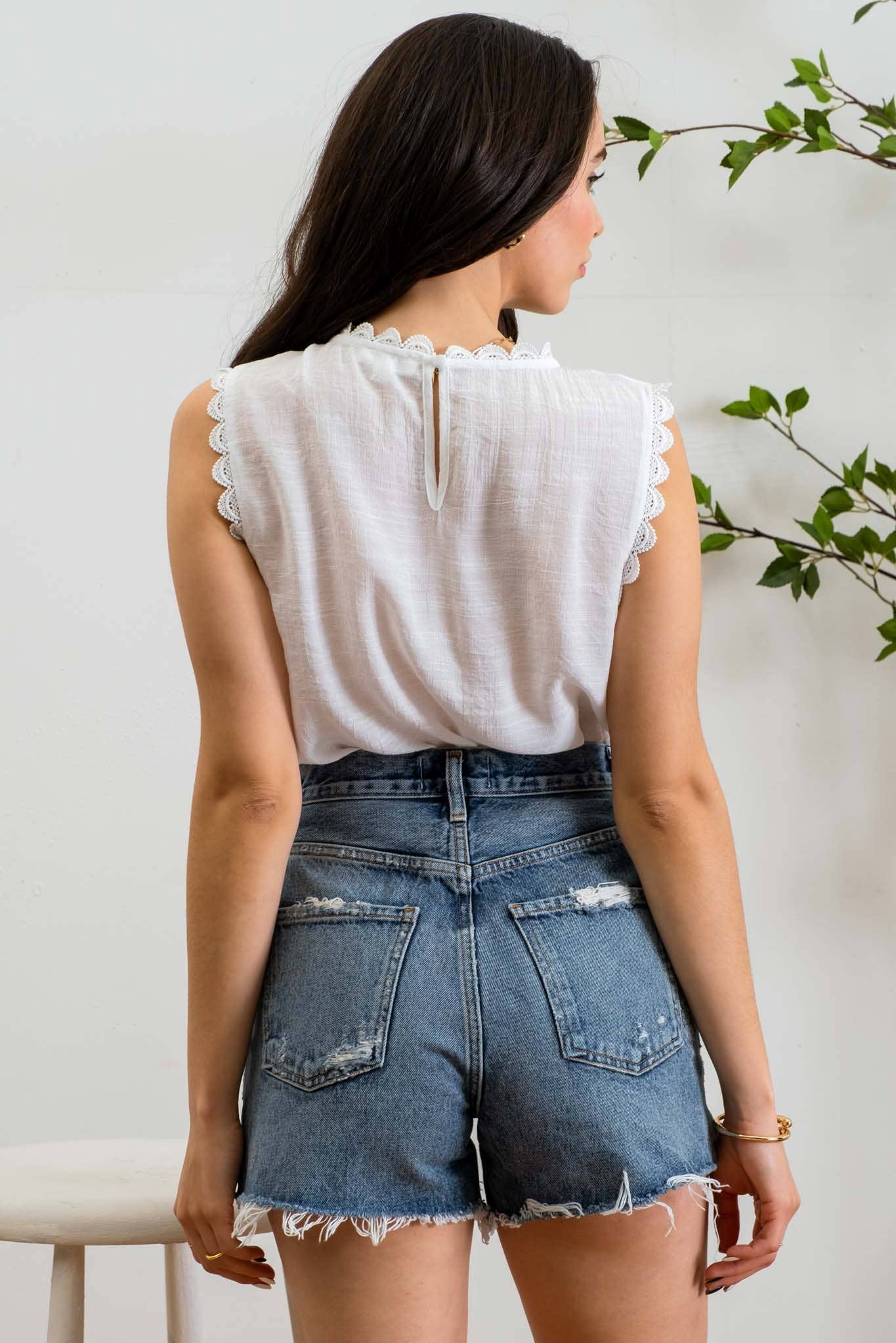 Blu Pepper - Wholesale Blouse - Women's - SLEEVELESS LACE EDGE WOVEN TOP5