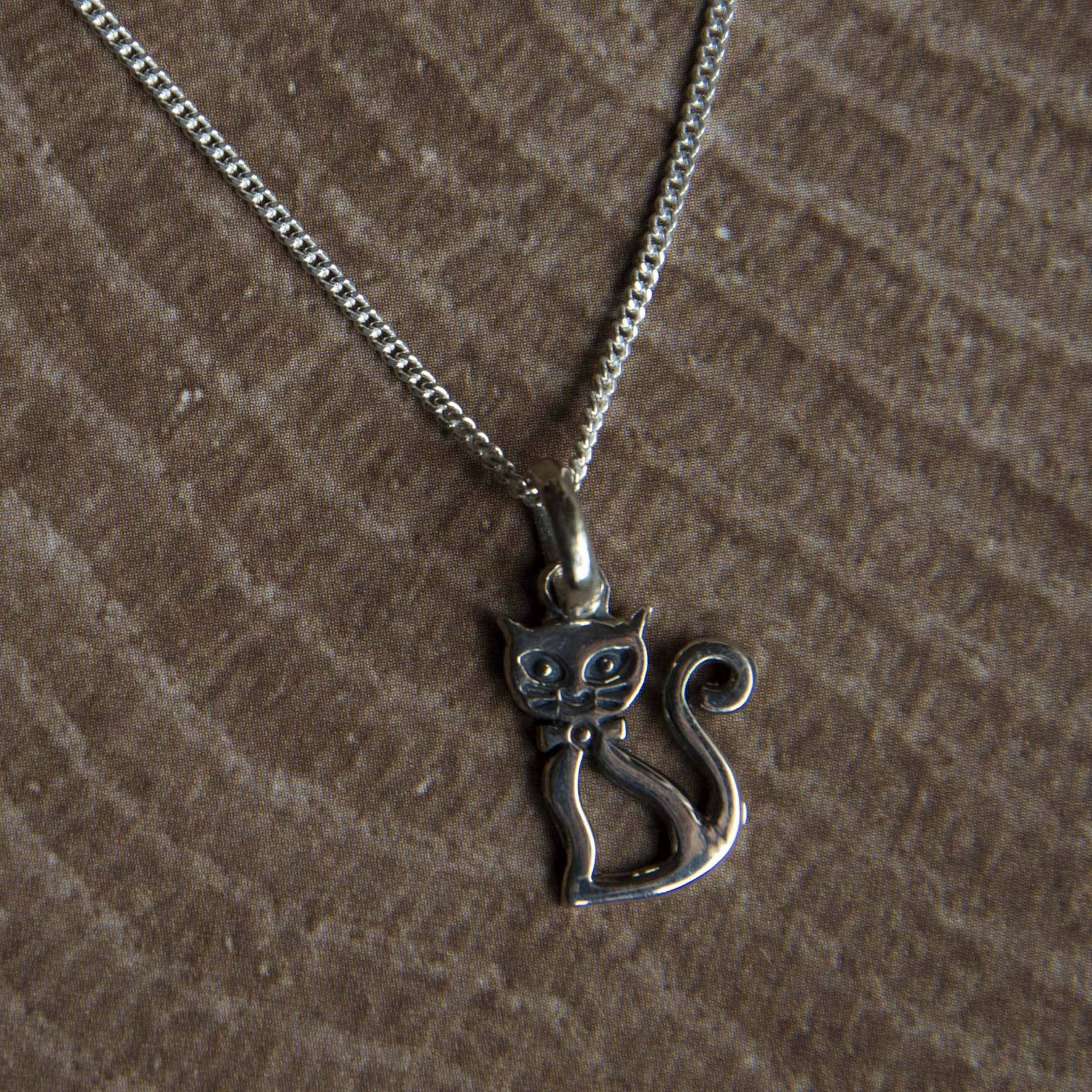 Argento Chic - Wholesale Pendant/Charm Necklace - Kiddy Cat Pendant1