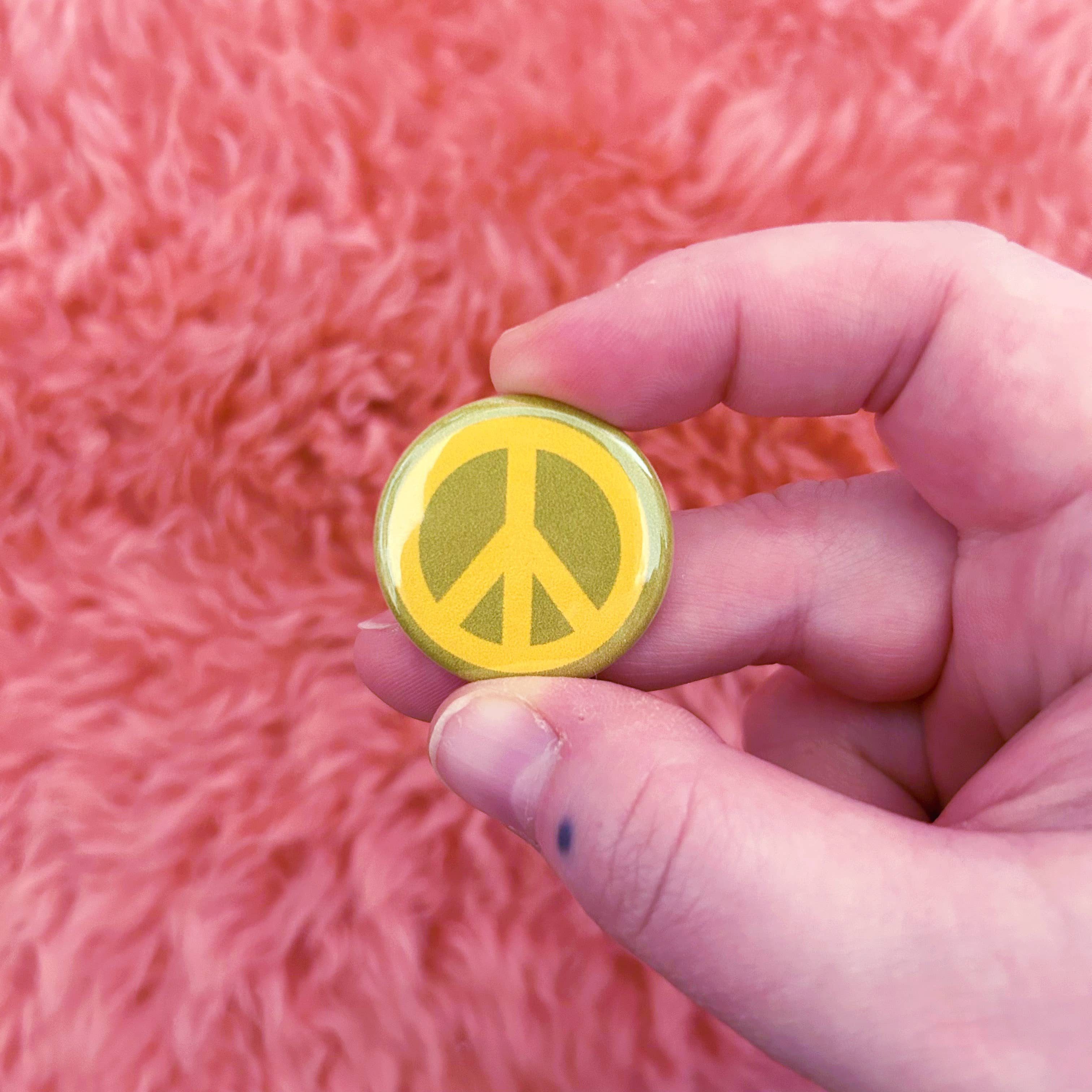 Chateau Blanche - Wholesale Lapel Pin/Button - Cute Buttons0