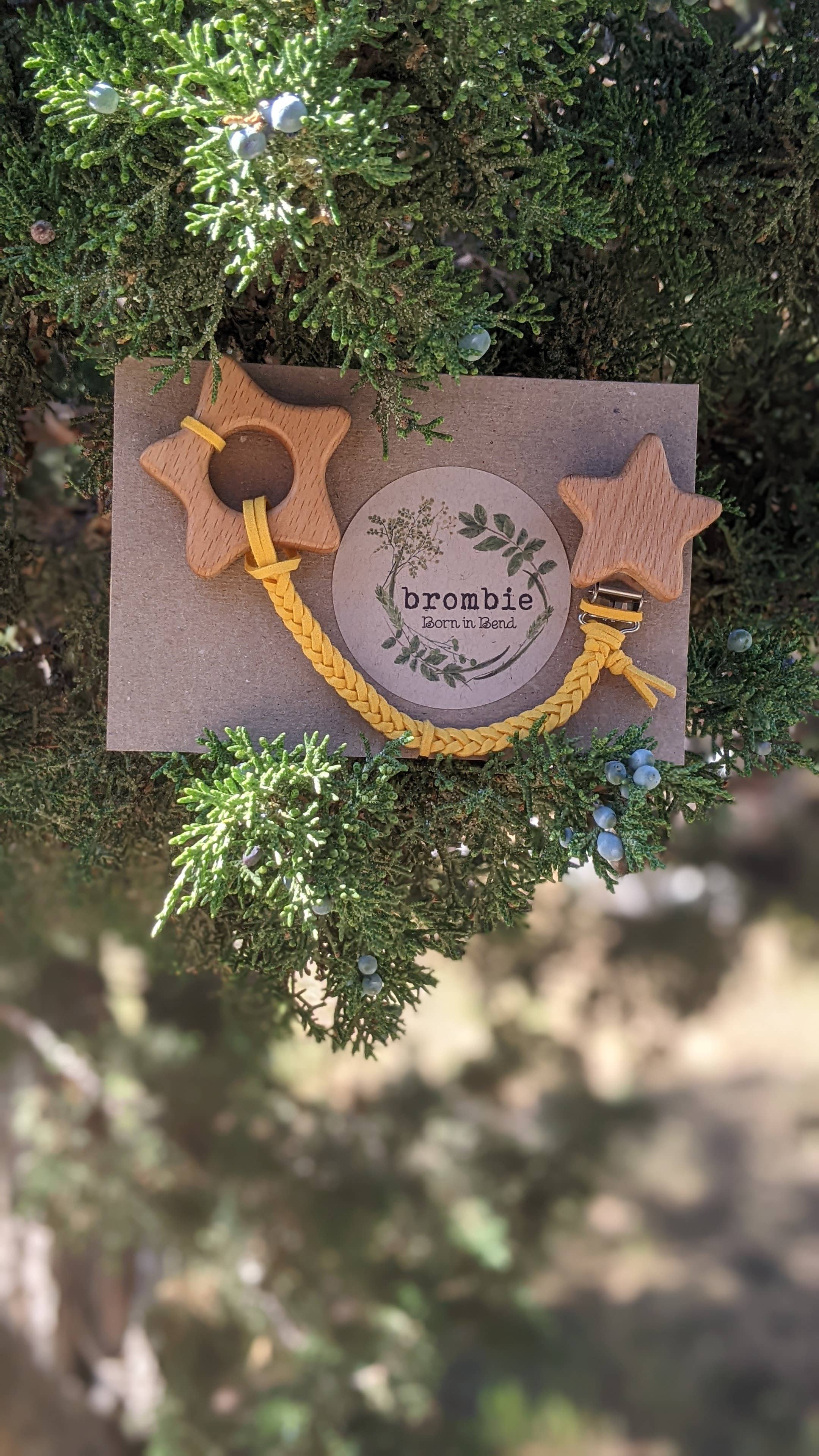 Brombie - Wholesale Teether (Not Clip-On) - Baby - Faux leather clip with wood teether & matching attachment0