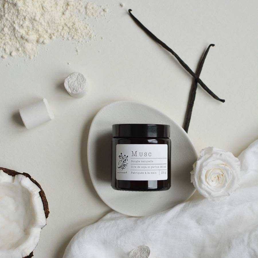 Un joli monde - Wholesale Jar/Filled Candle - Signature candles4