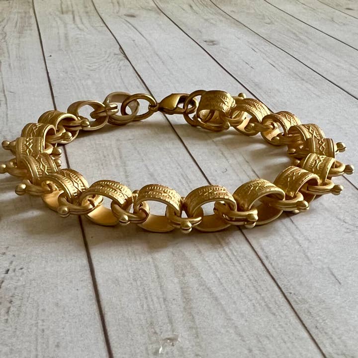 Nellie Pratt Artisan Jewelry - Wholesale Link & Chain Bracelet - Maybelle From Slidell
antique gold vintage chain bracelet