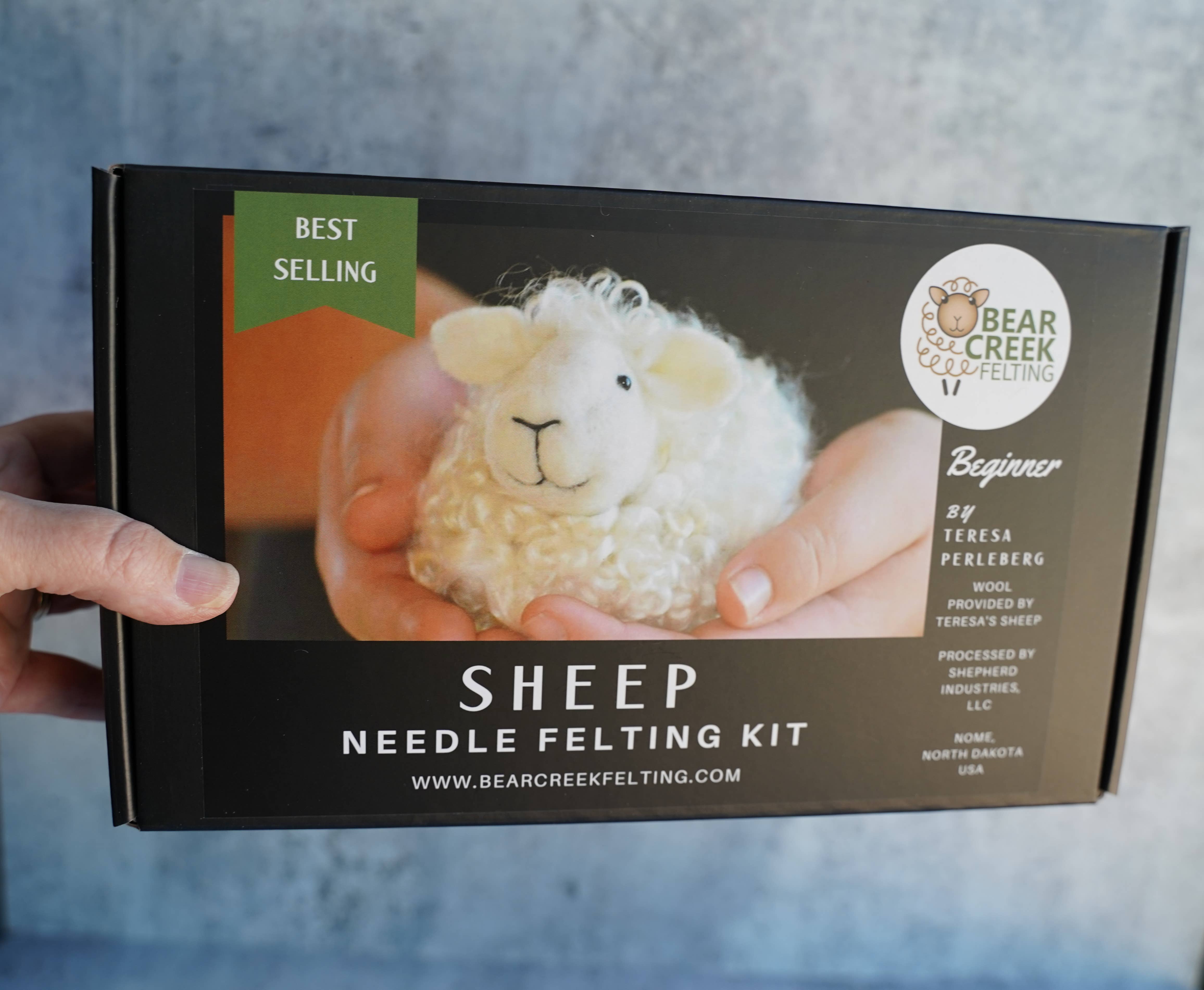 Bear Creek Felting - Wholesale DIY Craft Kit - Sheep Needle Felting Kit1