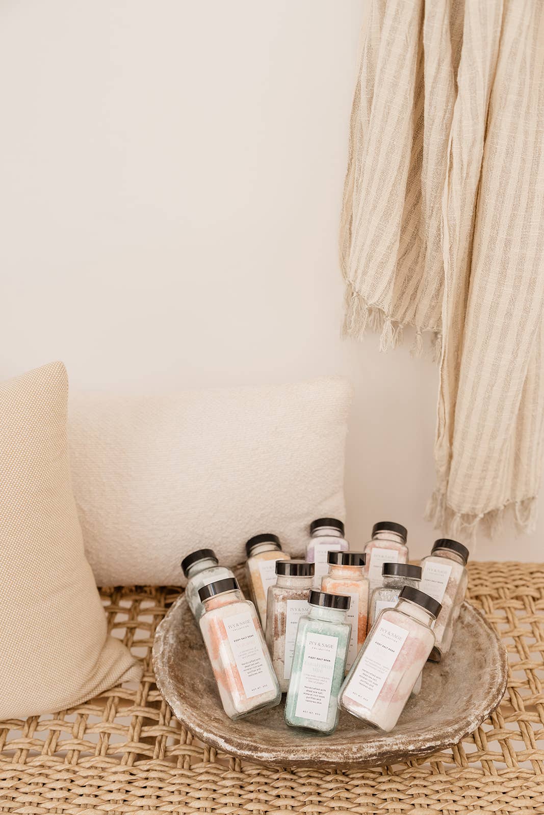 Ivy & Sage Collection – wholesale Bath bomb/fizz – Salt Soak – Eucalyptus Mint, Relaxing & Fresh2