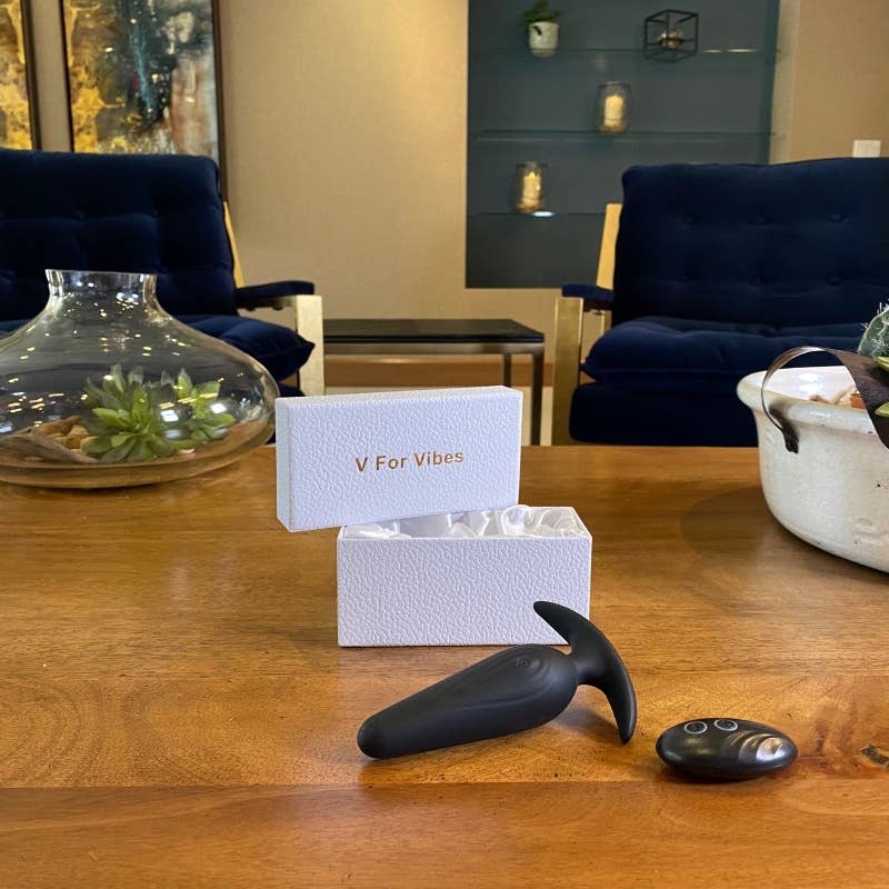 V For Vibes - Wholesale Sex Toy - Nyx- The Luxurious Remote Control Butt Plug1