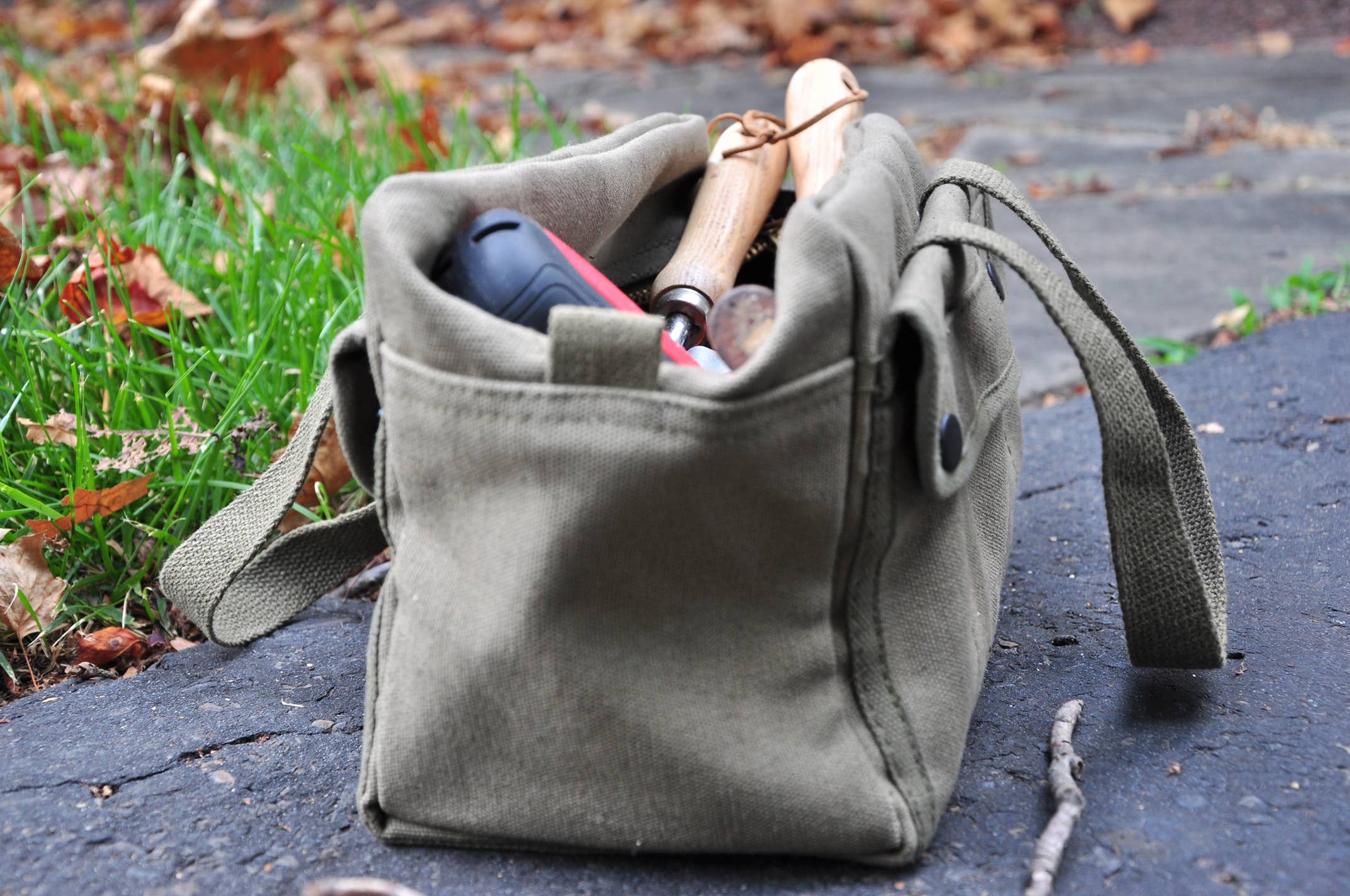 G & F Products – wholesale Hair tools bag/caddy – Government Issued Style Mechanics Heavy Duty Tool bag6