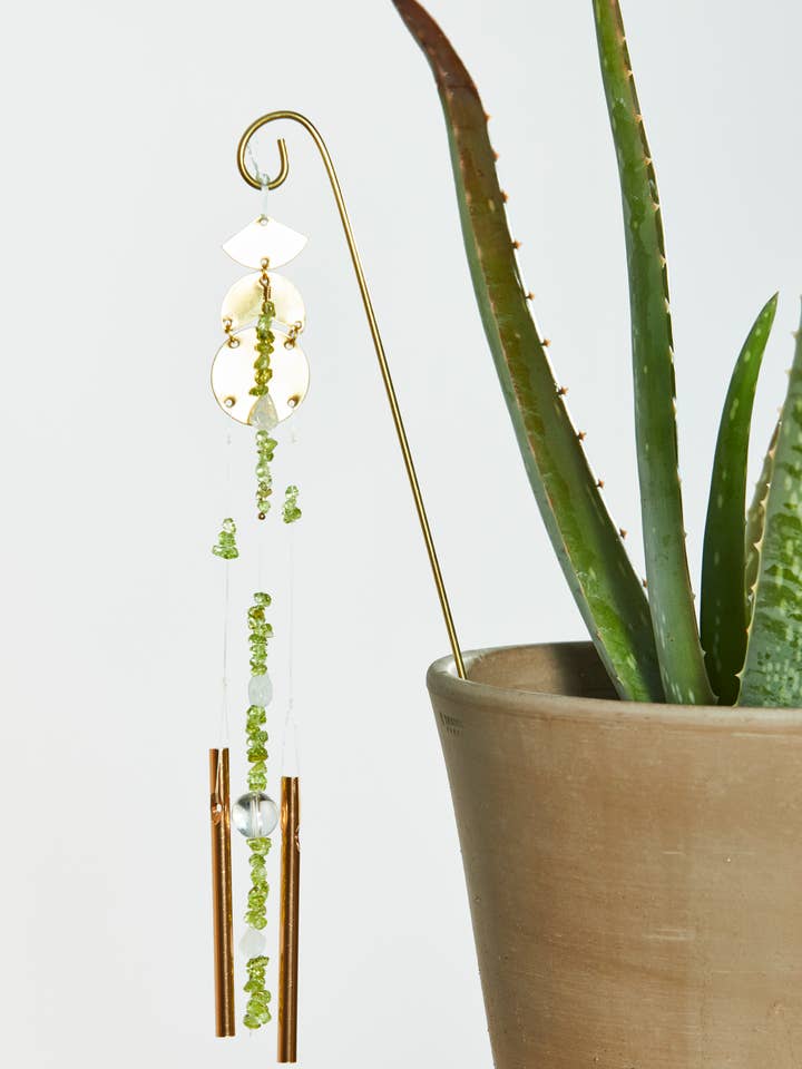 Carillon péridot pour la vente par LITTLE CHIMES