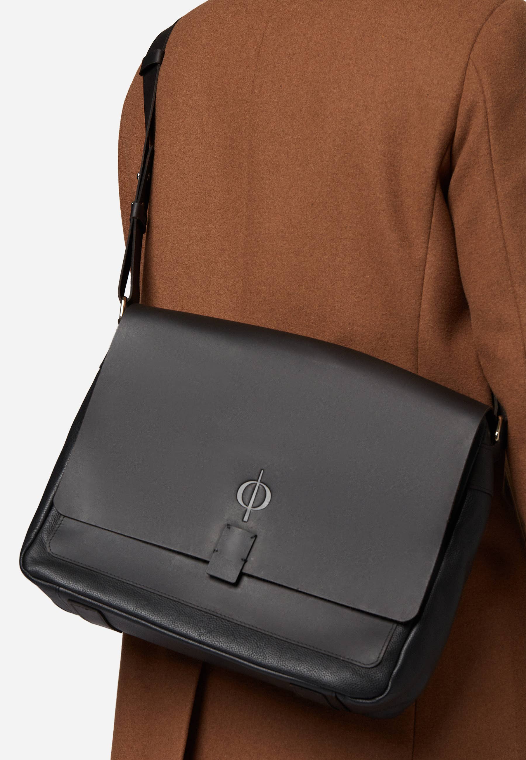 black Classic men's leather bag/Phil for wholesale on Faire0