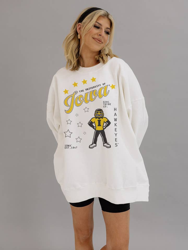 Universidade de Iowa: Sweatshirt Go Iowa por atacado de Girl Tribe Co