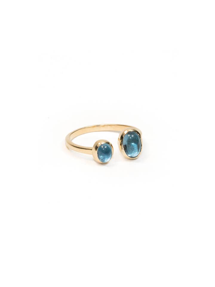 DUO MINUIT - Bague en argent plaqué or 14 carats & Topaze bleue for wholesale by Gamme blanche