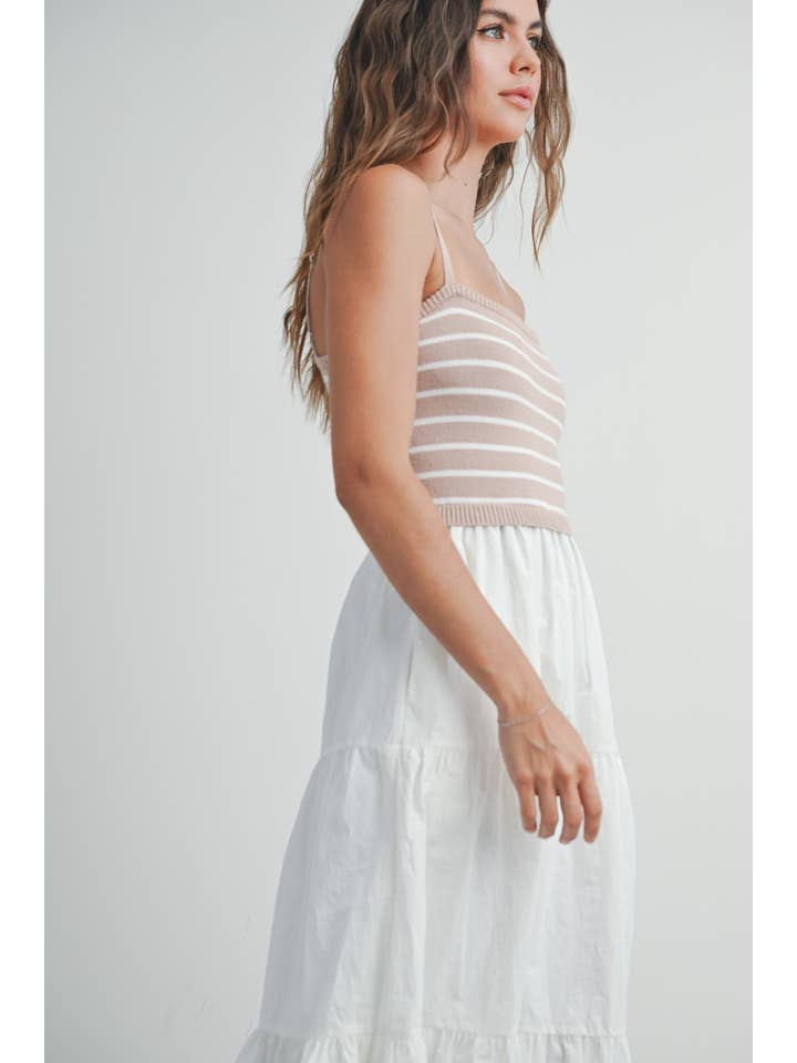 BUTTERMELON - Vendita all'ingrosso Vestito - Donna - Abito lungo a balze con top a righe lavorato a maglia - BMD77405