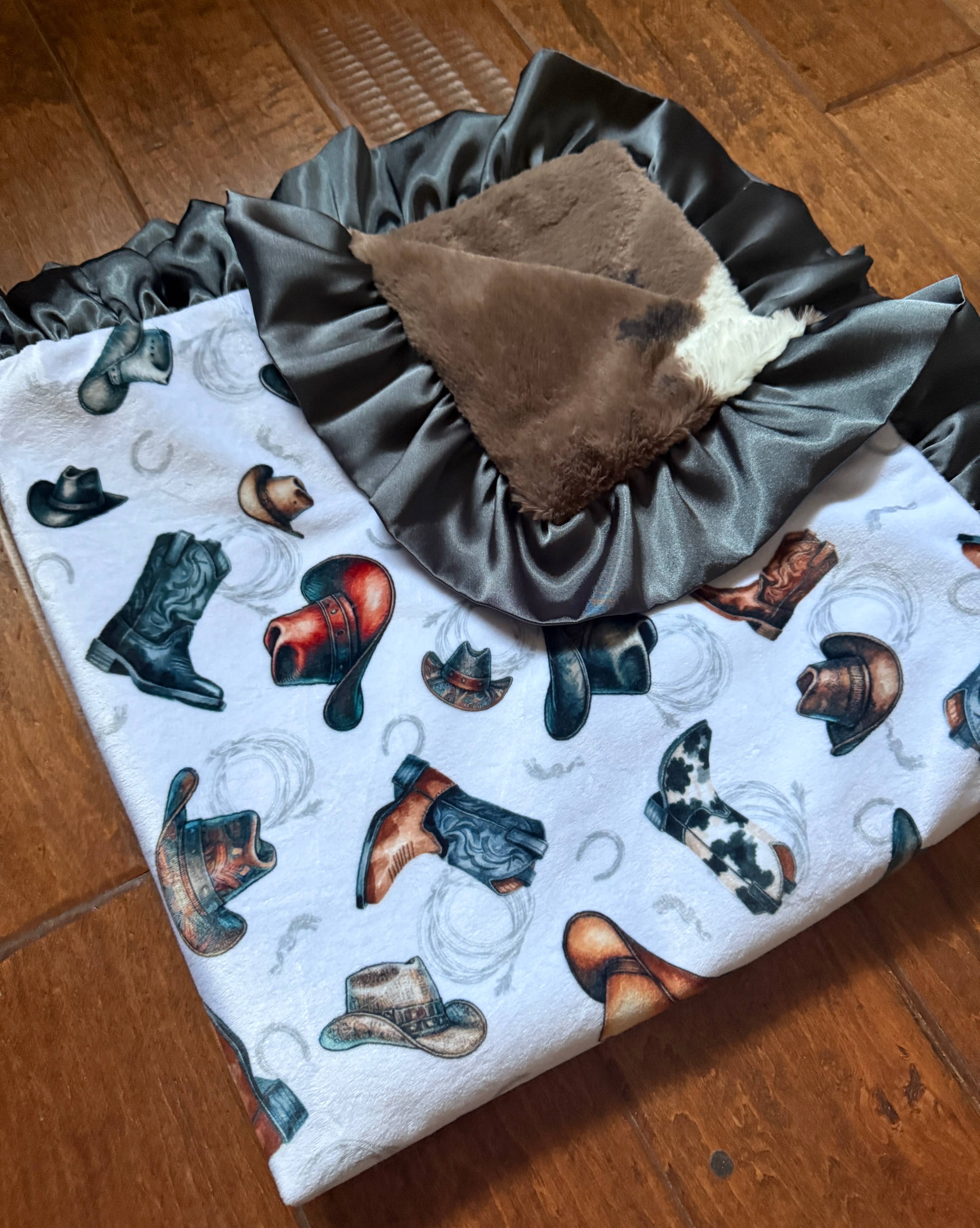 Cuddle Couture - Wholesale Bedding Blanket - Kids & Baby - The Okay corral2