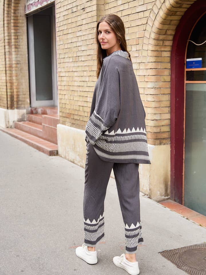 grijs Los vallend blouse- en broekset voor groothandel op Faire3