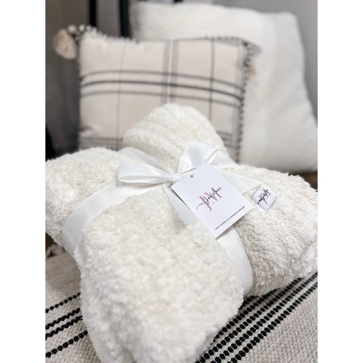 Remove It! The Make Up Removing Face Cloth - Wholesale Throw Blanket - The Cozy Cabin Blanket